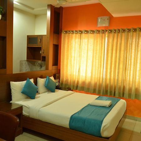 Cubbon Suites - 10 Minute Walk To Mg Road, Mg Road Metro And Church Street Bangalore Luaran gambar