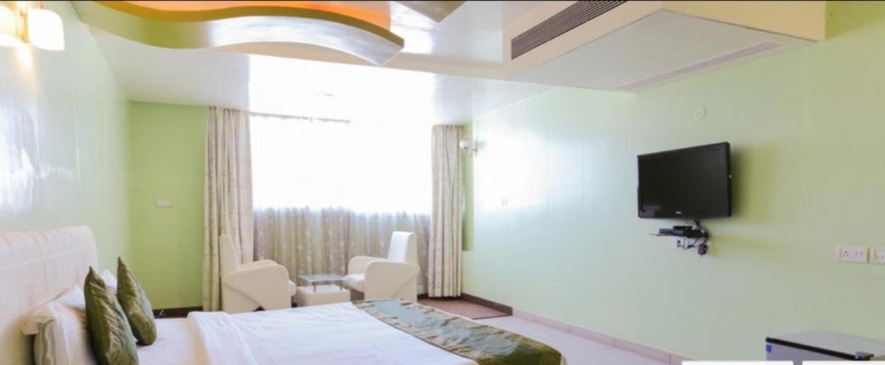 Cubbon Suites - 10 Minute Walk To Mg Road, Mg Road Metro And Church Street Bangalore Luaran gambar